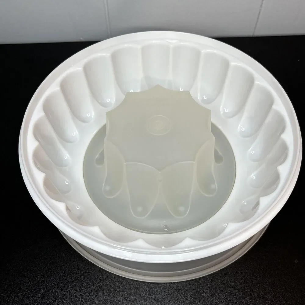 Tupperware 3 Piece White Jello Ring Gelatin Mold W/Lid #1201 1202 & 1203